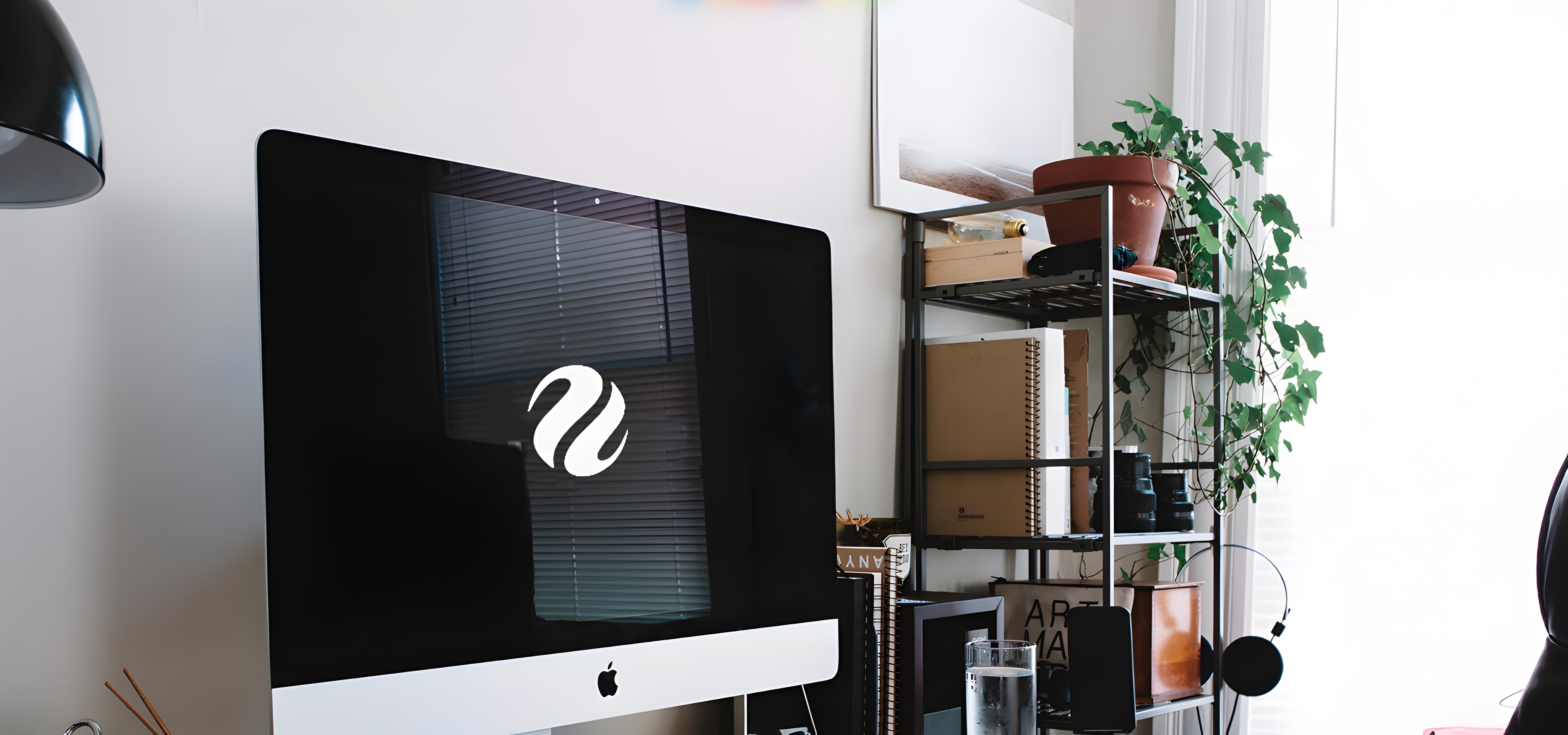 Computadora y tecnología para soluciones empresariales